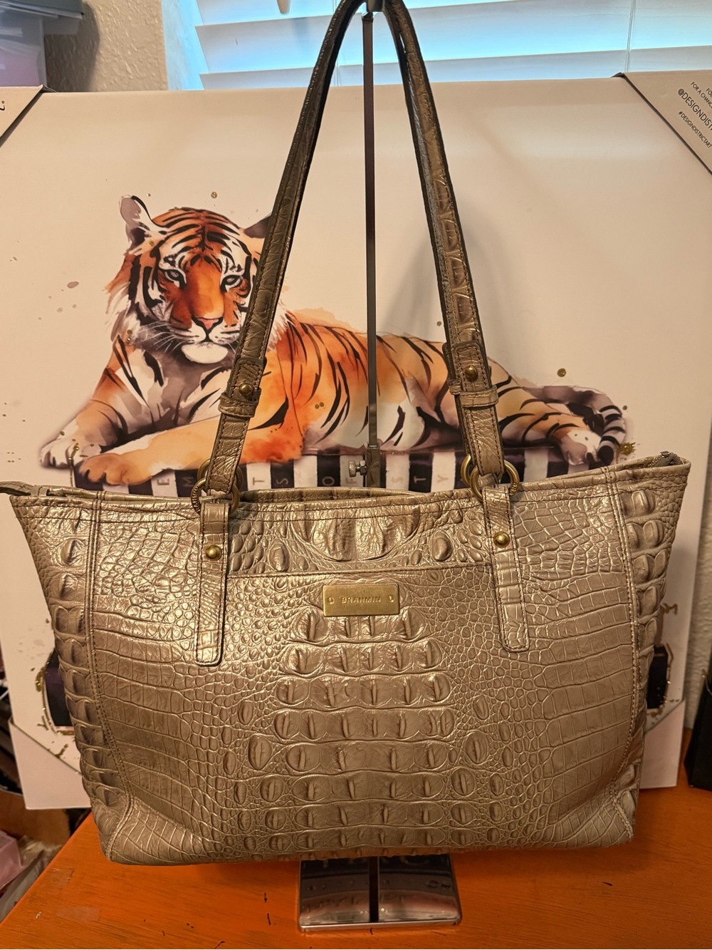 Brahmin Medium Asher Metallic Gold Croc-Embossed Shoulder Tote VGUC